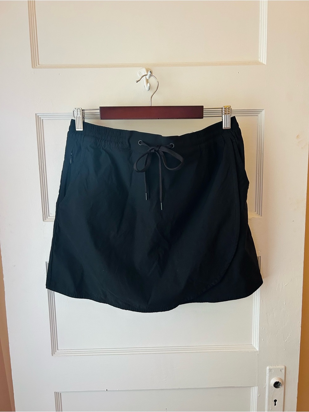 Eddie Bauer Black Athletic Skort with Drawstring Waist